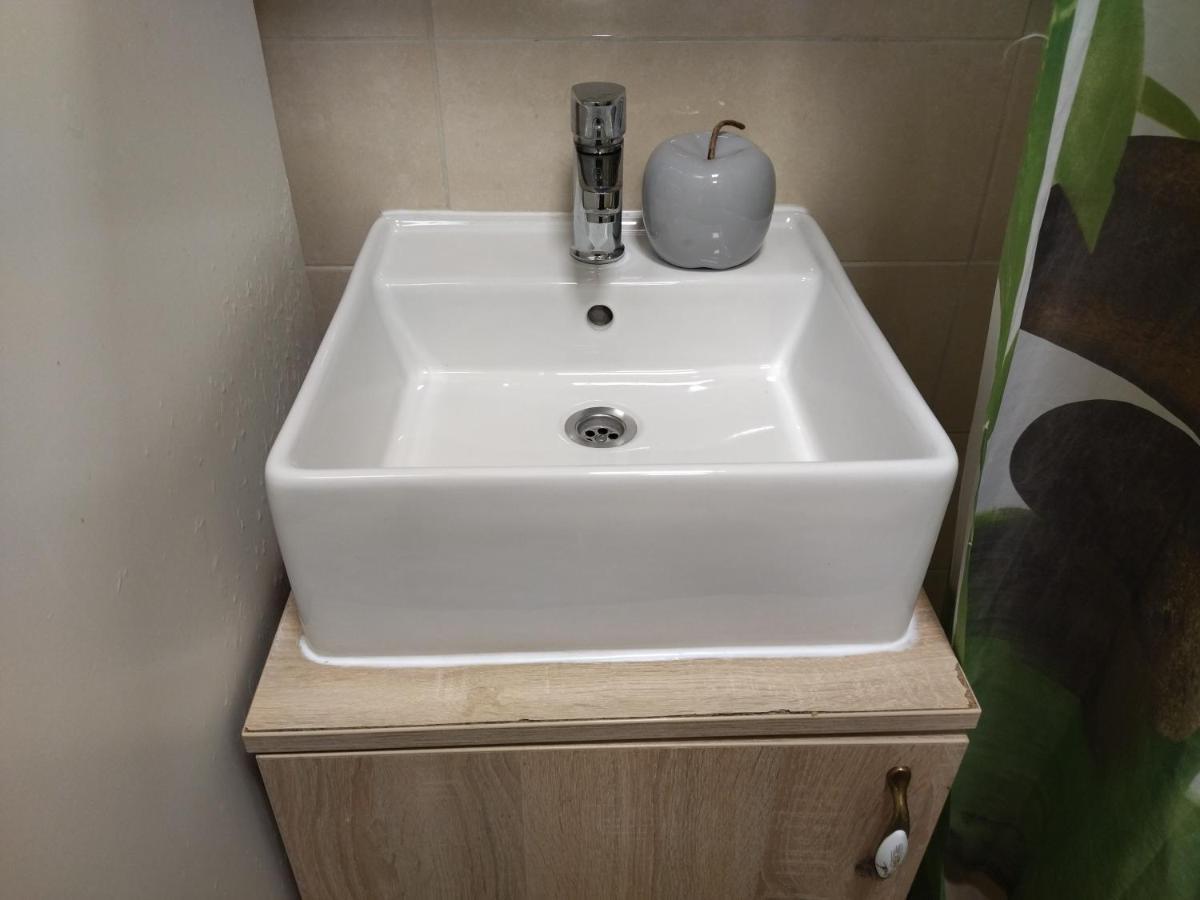Tiny Studio In City Center Stone House スプリト エクステリア 写真