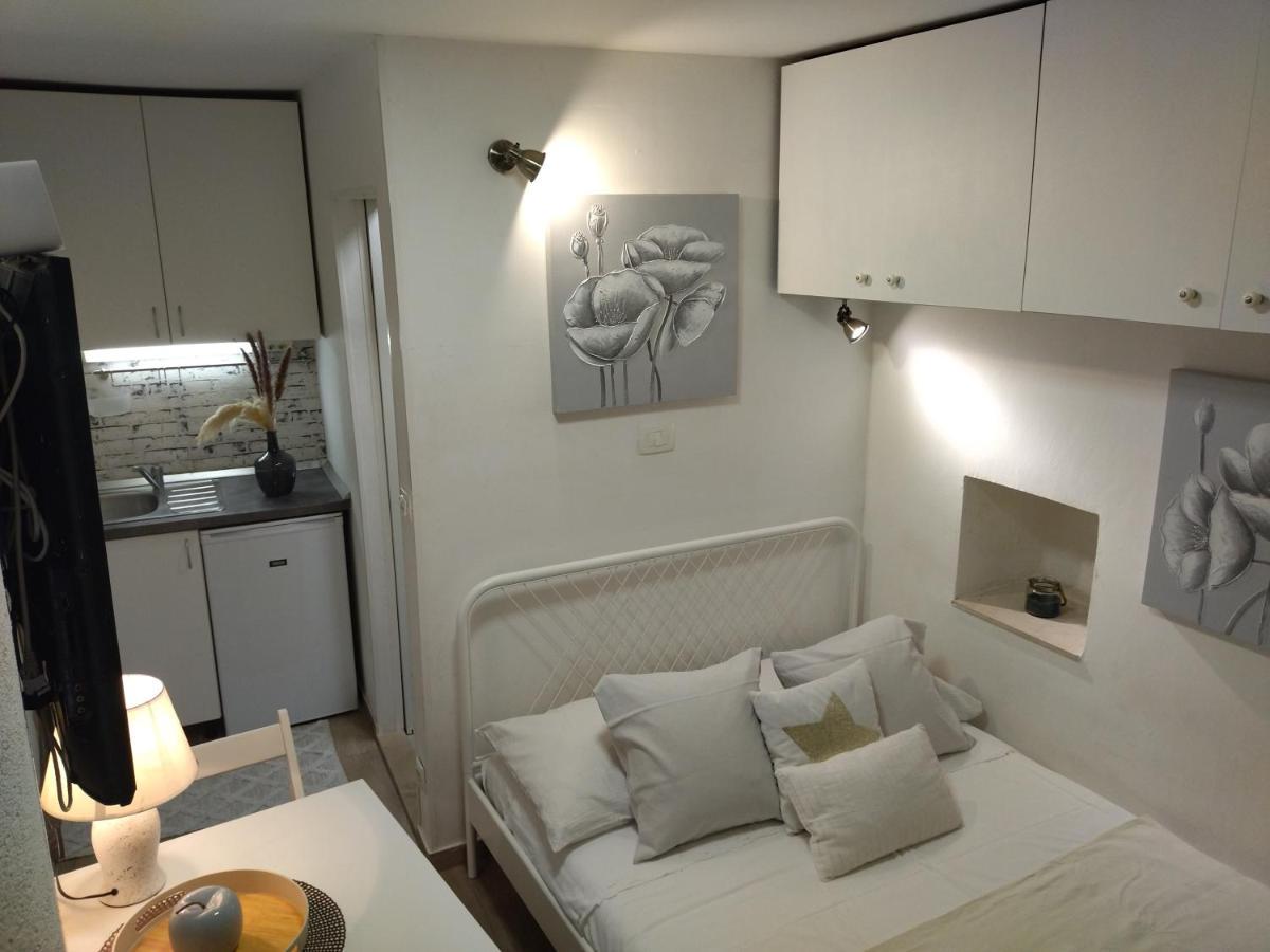 Tiny Studio In City Center Stone House スプリト エクステリア 写真