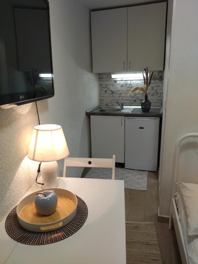 Tiny Studio In City Center Stone House スプリト エクステリア 写真