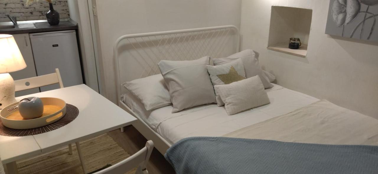 Tiny Studio In City Center Stone House スプリト エクステリア 写真