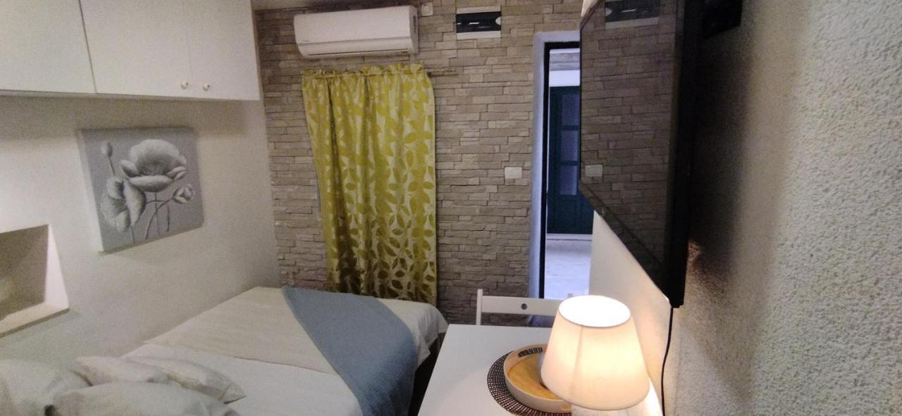 Tiny Studio In City Center Stone House スプリト エクステリア 写真